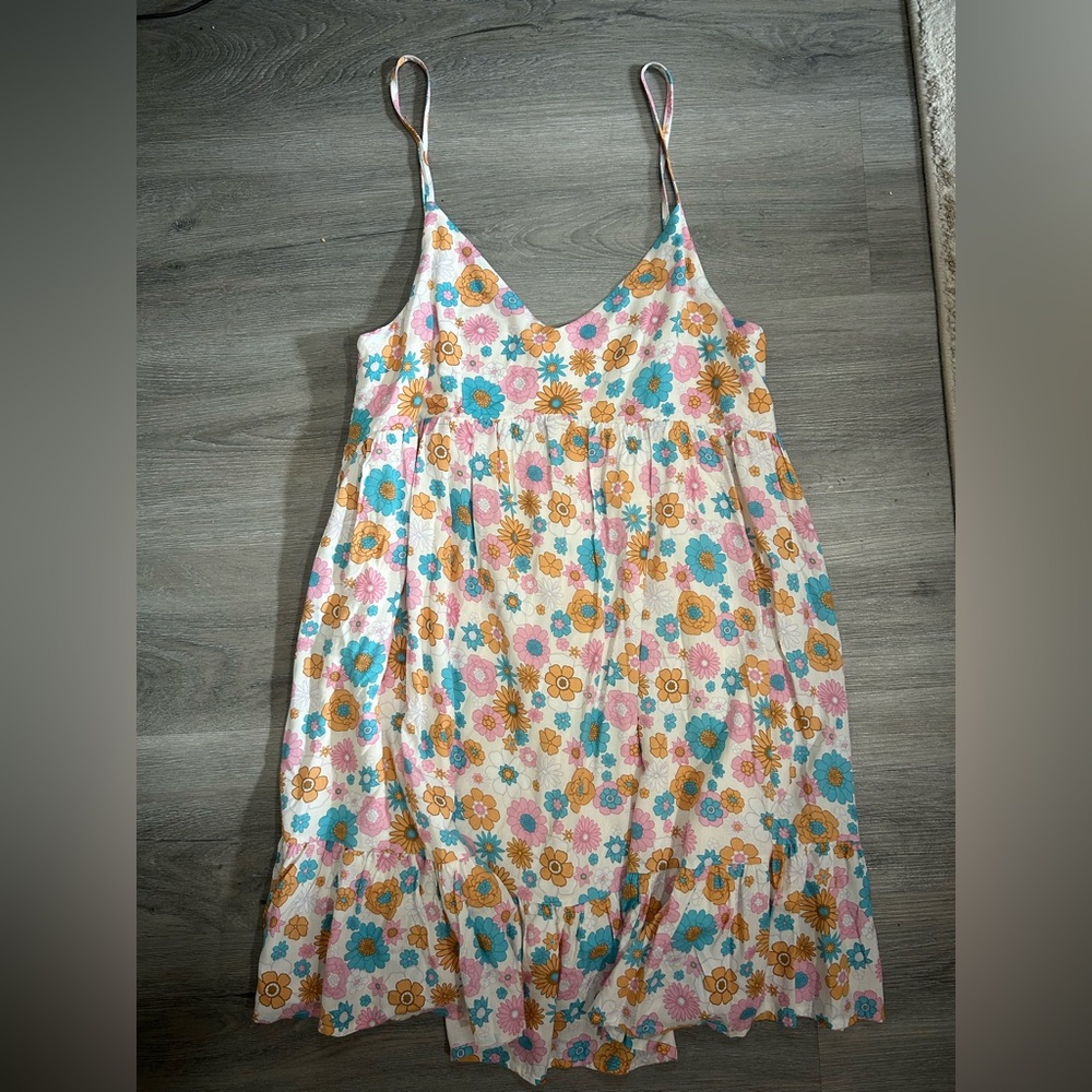 Pink Lily Keep Blooming Floral Dress in Size Medium - Picture 2 of 7